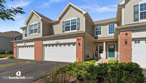 1123 Goldfinch Ave: Yorkville, IL Townhome for Sale