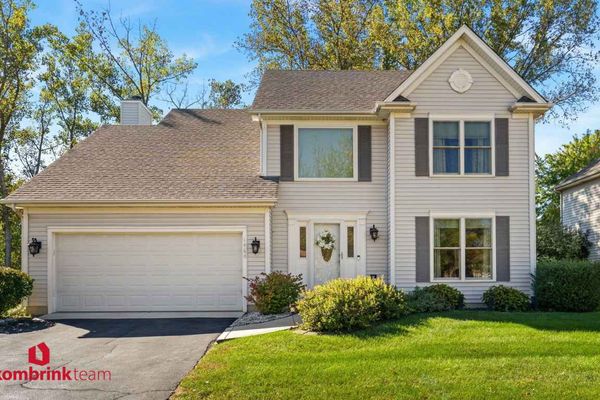 1460 Prairie Crossing Dr, West Chicago IL Home for Sale